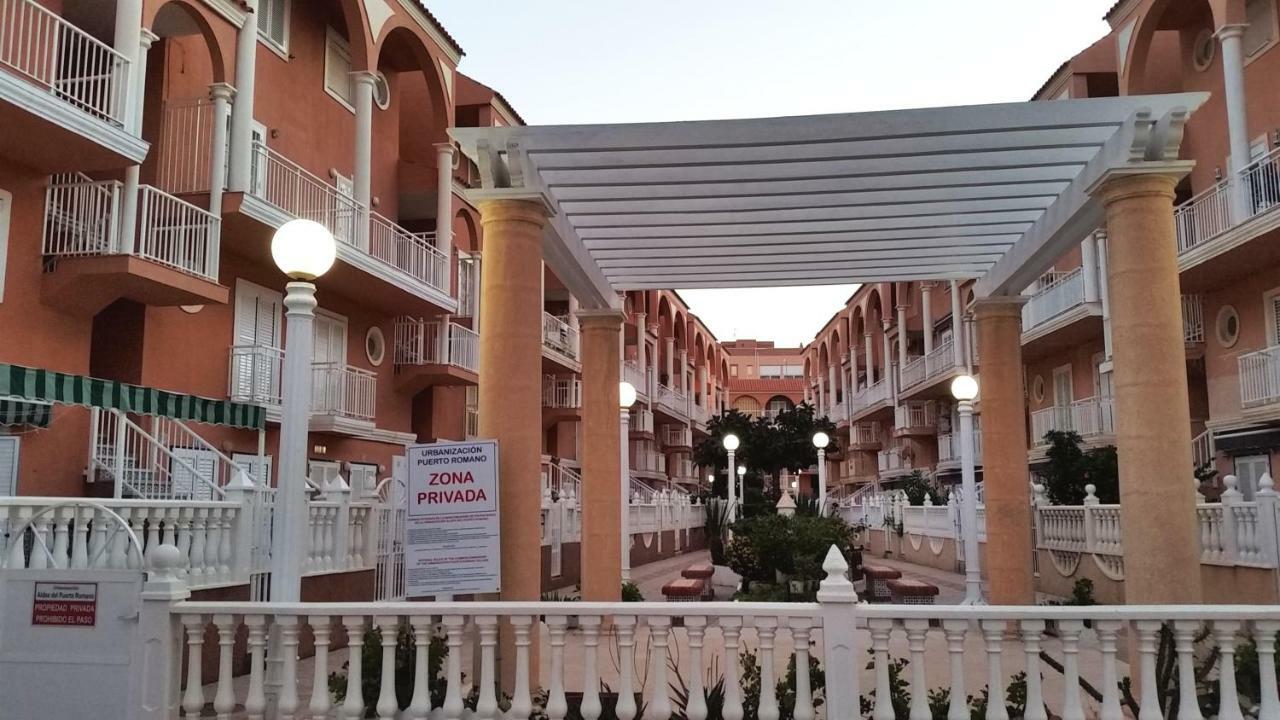 Urbanizacion Puerto Romano - Playa La Mata  Exterior photo